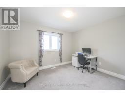 33 - 1061 EAGLETRACE DRIVE - 27