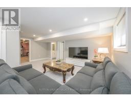 33 - 1061 EAGLETRACE DRIVE - 31