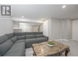 33 - 1061 EAGLETRACE DRIVE - 32