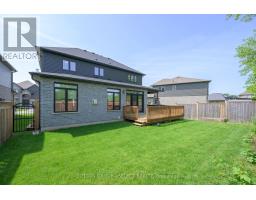 33 - 1061 EAGLETRACE DRIVE - 41