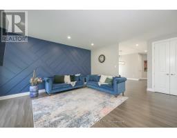 33 - 1061 EAGLETRACE DRIVE - 9