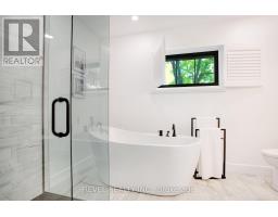 793 GREEN LANE - 21