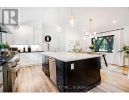 793 GREEN LANE - 8