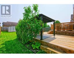 14 REDTAIL COURT - 33