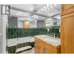 15 - 696 WONDERLAND ROAD S - 27