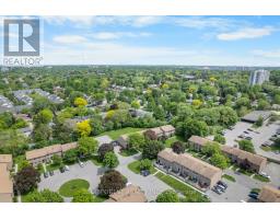 15 - 696 WONDERLAND ROAD S - 39