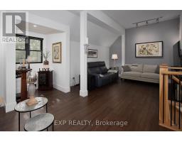 4 - 130 WINDSOR CRESCENT - 33