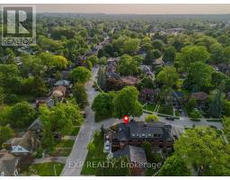 4 - 130 WINDSOR CRESCENT - 46