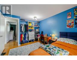 40 ST LAWRENCE BOULEVARD - 16