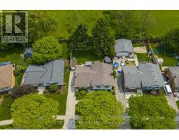 40 ST LAWRENCE BOULEVARD - 34