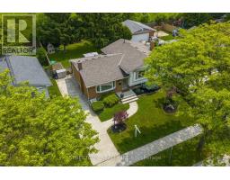 40 ST LAWRENCE BOULEVARD - 35