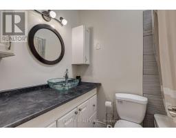 157 - 1090 KIPPS LANE - 19