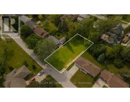 24 MAC KENZIE STREET - 2