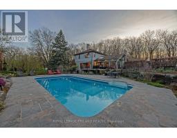 3 OLD OAK LANE - 38