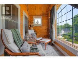 42 EVERGREEN AVENUE - 26