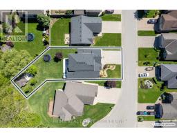 483 PETERSEN AVENUE - 4