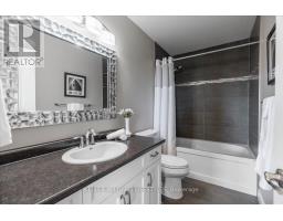 31 PEREGRINE AVENUE - 35