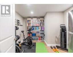 31 PEREGRINE AVENUE - 39