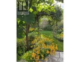 2 ROSETHORN COURT - 31