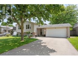 41 FARNHAM CRESCENT - 1