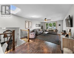 41 FARNHAM CRESCENT - 10
