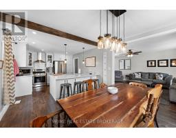 41 FARNHAM CRESCENT - 14