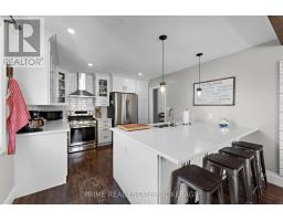 41 FARNHAM CRESCENT - 17
