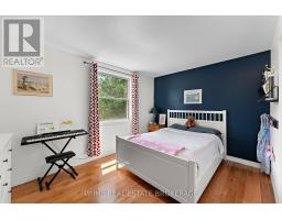 41 FARNHAM CRESCENT - 25