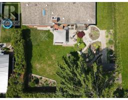 261 CHURCHILL DRIVE - 42