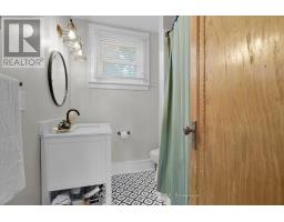 196 QUEEN STREET - 14