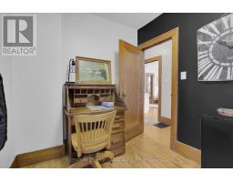 196 QUEEN STREET - 16