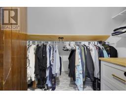 196 QUEEN STREET - 22