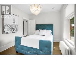 512 COLBORNE STREET - 27