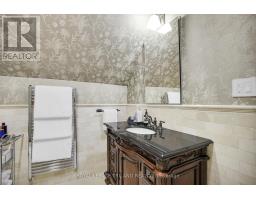 512 COLBORNE STREET - 36