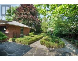 512 COLBORNE STREET - 40