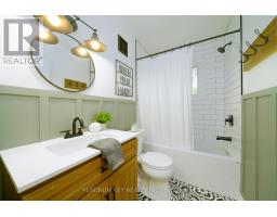 382 ADELAIDE STREET - 15
