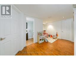 382 ADELAIDE STREET - 16