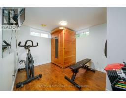 382 ADELAIDE STREET - 21