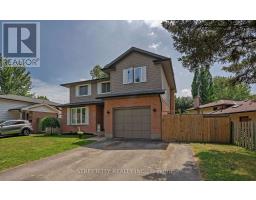 47 FOX HOLLOW CRESCENT - 3