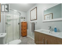 47 FOX HOLLOW CRESCENT - 36