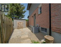47 FOX HOLLOW CRESCENT - 45