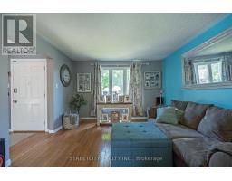 47 FOX HOLLOW CRESCENT - 8