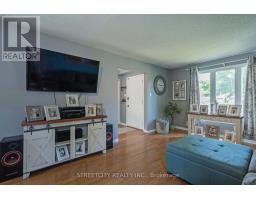 47 FOX HOLLOW CRESCENT - 9