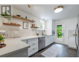 931 WATERLOO STREET - 15