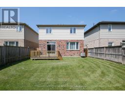 702 SPRINGWOOD CRESCENT - 33