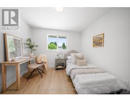 15 VINCENT CRESCENT - 20