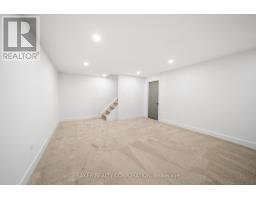 15 VINCENT CRESCENT - 27