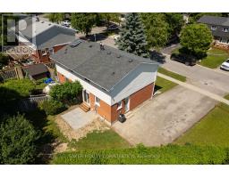 15 VINCENT CRESCENT - 34