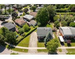 15 VINCENT CRESCENT - 36