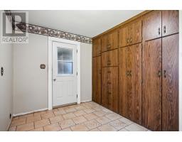 218 STANLEY STREET S - 17